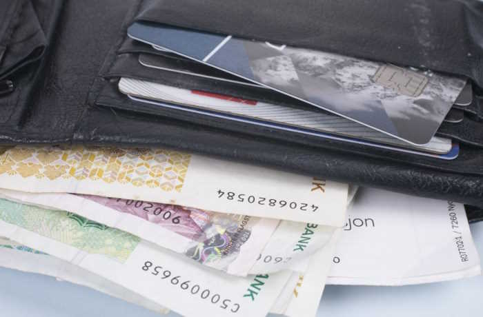 Pengesedler under lommebok